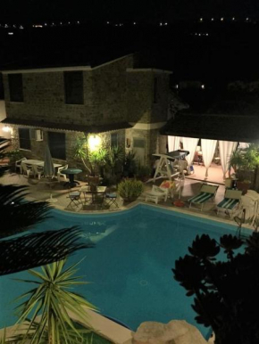 VILLA ELI